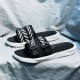 Men's slide anti-slip sandals summer light and comfortable flat outdoor slippers Men's slide anti-slip sandals summer light and comfortable flat outdoor slippers