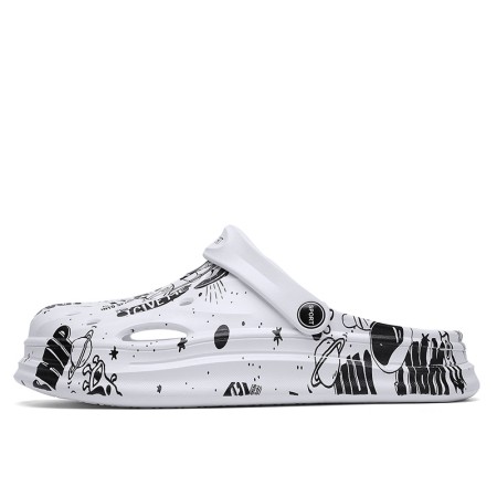 Men's Cartoon Graffiti Beach Shoes - Stylish, Comfortable, and Durable Clogs