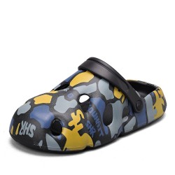 Men's Dual-Purpose Outdoor Clogs with Abstract Graffiti Design