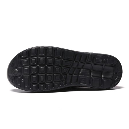 Outdoor Chic Men's Garden Shoes - Slip-Resistant Wooden Clogs