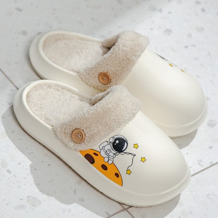 Men's and Women's Winter Warmth Garden Shoes - Slip-Resistant Wooden Clogs with Removable Lining Men's and Women's Winter Warmth Garden Shoes - Slip-Resistant Wooden Clogs with Removable Lining