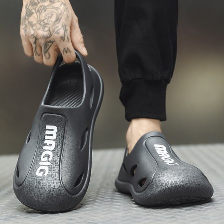 Men's Slip-On Garden Shoes - Stylish and Slip-Resistant Sandals for Comfort and Durability