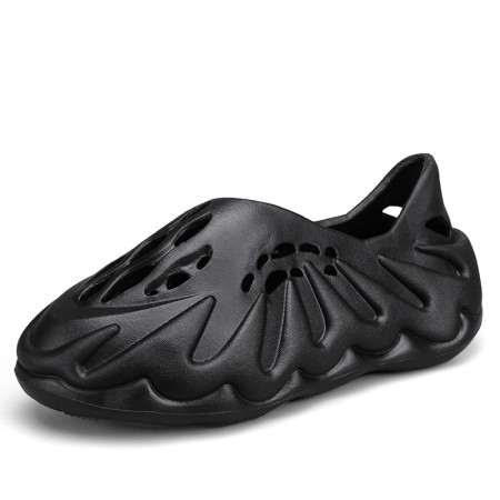 Men's Stylish Beach Clogs with Ethylene Vinyl Acetate Soles