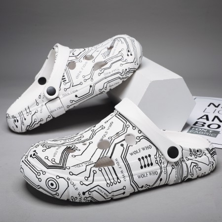 Men's Stylish Slip-On Clogs with Printed Design - Indoor and Outdoor Wooden Shoes