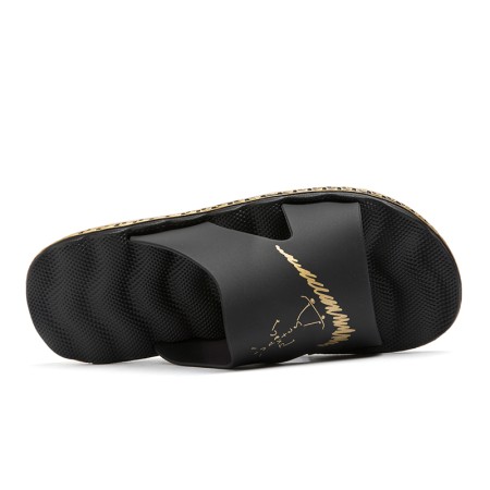 Men's slippers with foot massage slip-on shoes, both indoor and outdoor. Men's slippers with foot massage slip-on shoes, both indoor and outdoor.