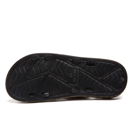 Men's slippers with foot massage slip-on shoes, both indoor and outdoor. Men's slippers with foot massage slip-on shoes, both indoor and outdoor.
